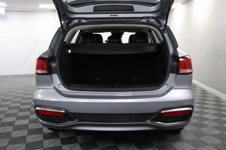 MG MG5 EXCLUSIVE 14