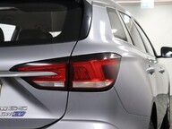 MG MG5 EXCLUSIVE 23
