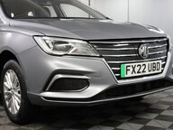 MG MG5 EXCLUSIVE 24