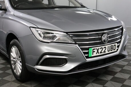 MG MG5 EXCLUSIVE 26
