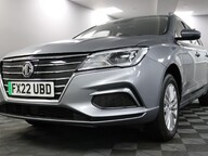 MG MG5 EXCLUSIVE 28