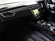 MG MG5 EXCLUSIVE 34