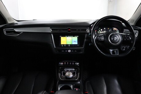 MG MG5 EXCLUSIVE 41