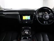 MG MG5 EXCLUSIVE 42