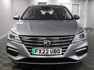 MG MG5 EXCLUSIVE 2