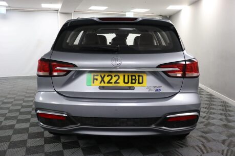 MG MG5 EXCLUSIVE 9