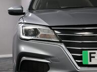 MG MG5 EXCLUSIVE 26