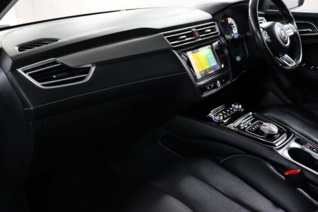 MG MG5 EXCLUSIVE 35