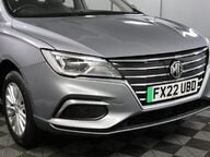 MG MG5 EXCLUSIVE 9