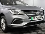 MG MG5 EXCLUSIVE 8