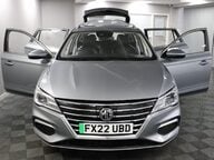 MG MG5 EXCLUSIVE 11