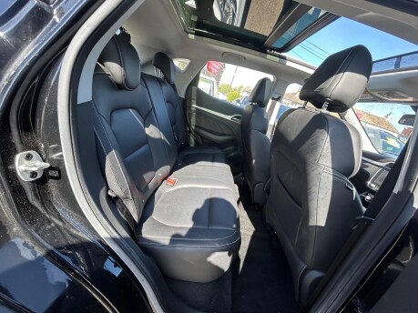 MG ZS EXCLUSIVE 11