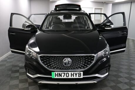 MG ZS EXCLUSIVE 8