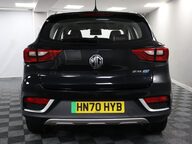 MG ZS EXCLUSIVE 9