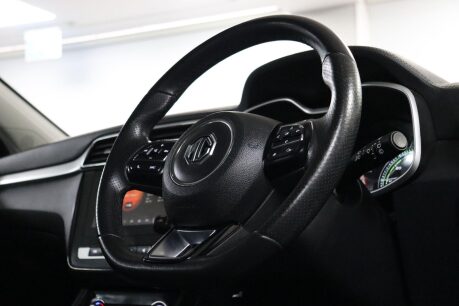 MG ZS EXCLUSIVE 13
