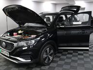 MG ZS EXCLUSIVE 17