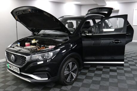 MG ZS EXCLUSIVE 17
