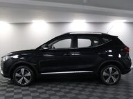 MG ZS EXCLUSIVE 19