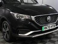 MG ZS EXCLUSIVE 27