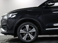 MG ZS EXCLUSIVE 28