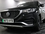 MG ZS EXCLUSIVE 29