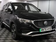 MG ZS EXCLUSIVE 31