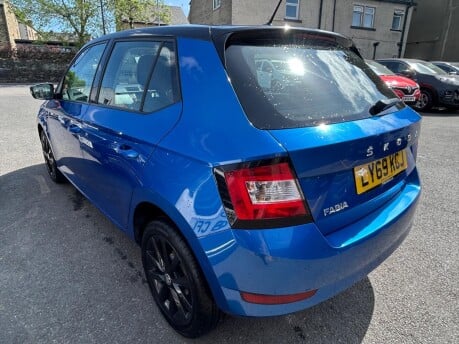 Skoda Fabia COLOUR EDITION MPI 5