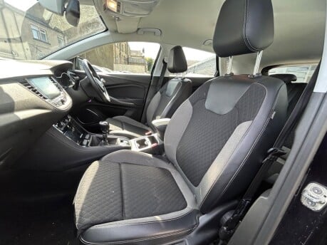 Vauxhall Grandland X TECH LINE NAV S/S 17
