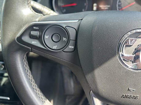 Vauxhall Grandland X TECH LINE NAV S/S 12
