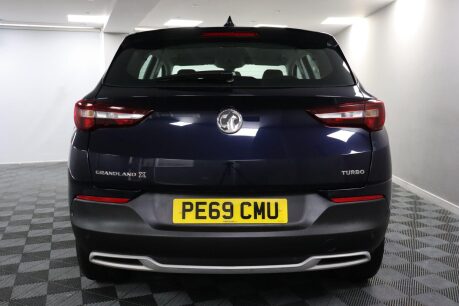 Vauxhall Grandland X TECH LINE NAV S/S 9