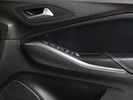 Vauxhall Grandland X TECH LINE NAV S/S 37