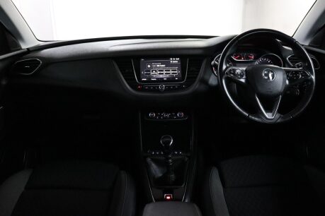 Vauxhall Grandland X TECH LINE NAV S/S 42