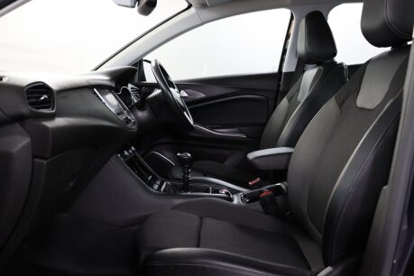 Vauxhall Grandland X TECH LINE NAV S/S 35