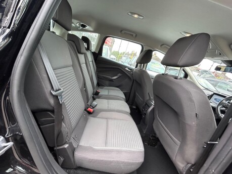 Ford C-Max TITANIUM 11