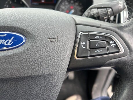 Ford C-Max TITANIUM 13