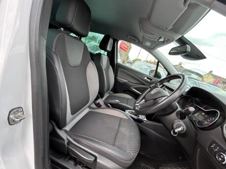 Vauxhall Crossland X ELITE 9