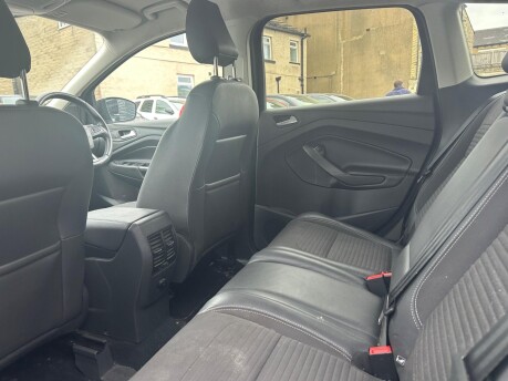 Ford Kuga TITANIUM 11