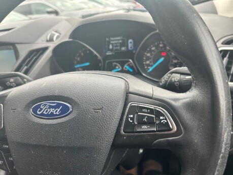 Ford Kuga TITANIUM 13