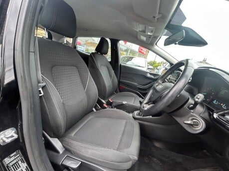 Ford Fiesta ZETEC 9