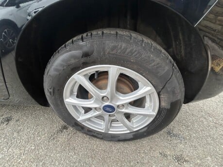 Ford Fiesta ZETEC 15