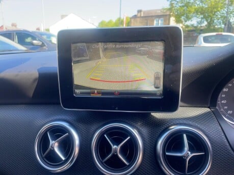 Mercedes-Benz A Class A 200 D SE EXECUTIVE 11