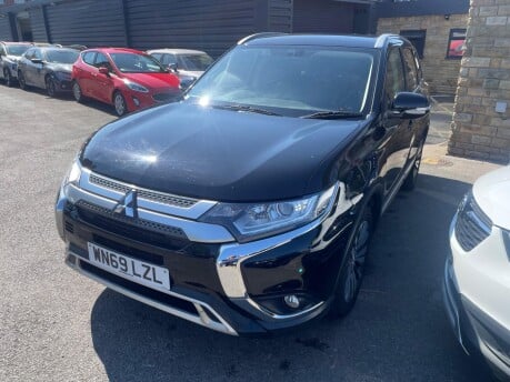 Mitsubishi Outlander DESIGN 4