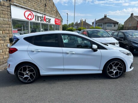 Ford Fiesta ST-2 7