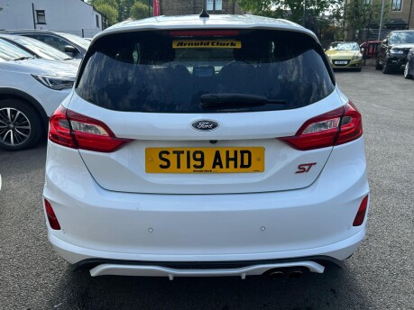 Ford Fiesta ST-2 6