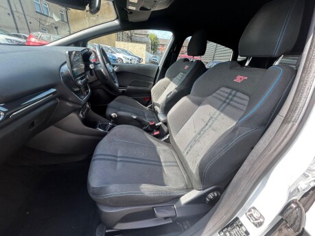 Ford Fiesta ST-2 18