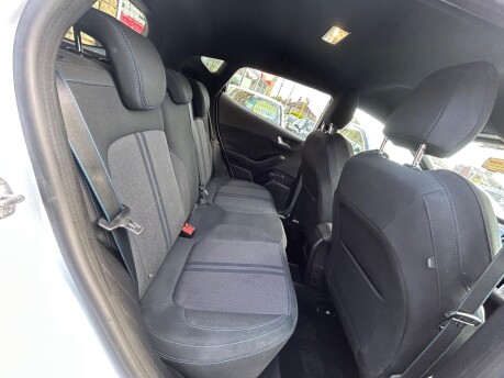 Ford Fiesta ST-2 11