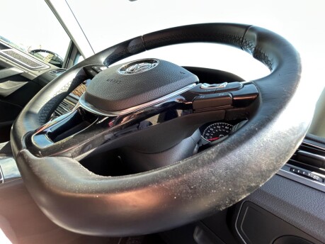 Volkswagen Golf SV SE NAVIGATION TSI BLUEMOTION 17