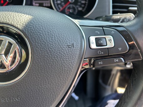 Volkswagen Golf SV SE NAVIGATION TSI BLUEMOTION 13