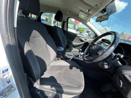 Ford Focus ZETEC 9