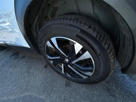 Peugeot 2008 PURETECH S/S ALLURE 13